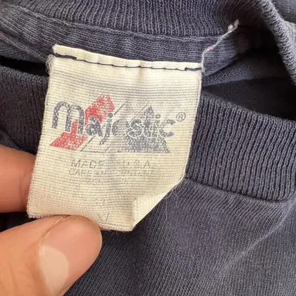 Vintage 90s Derek Jeter New York Yankees Majestic Shirt - Picture 5 of 9